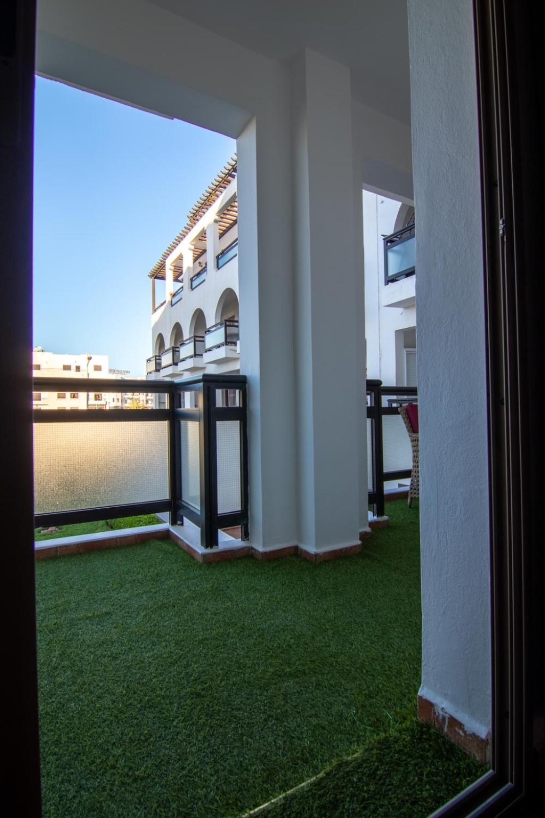 אגאדיר Prime Apt Near Beach With Pool, Amenities, Activities Deals מראה חיצוני תמונה