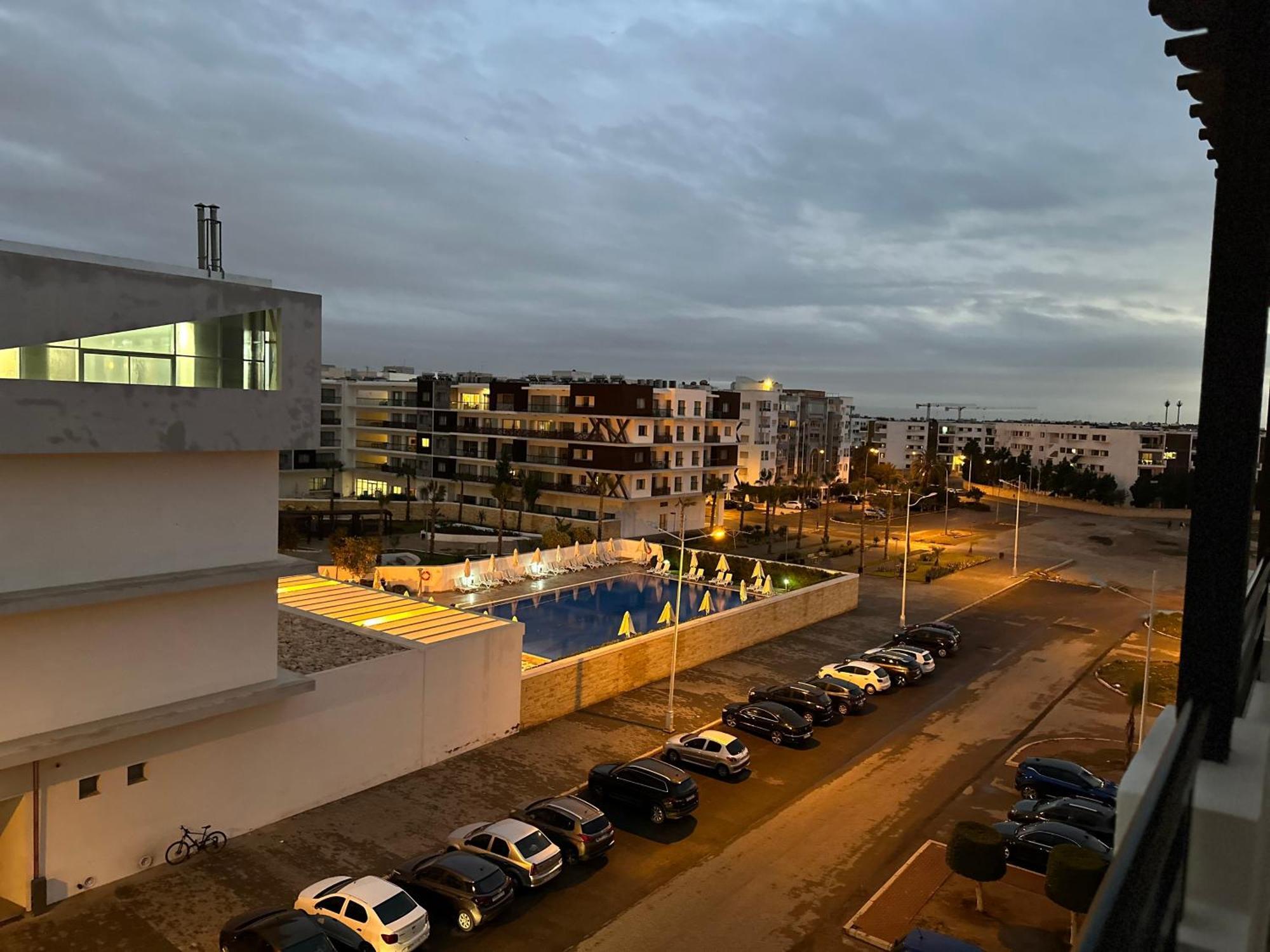 אגאדיר Prime Apt Near Beach With Pool, Amenities, Activities Deals מראה חיצוני תמונה